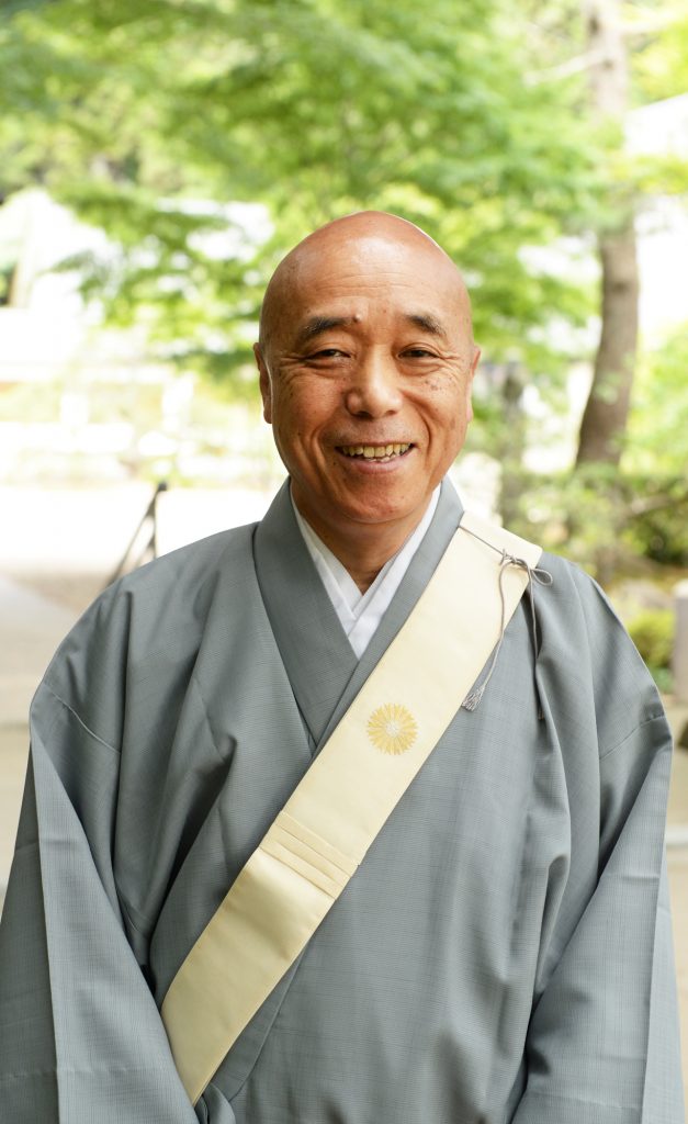 院首:小川英爾(えいじ)