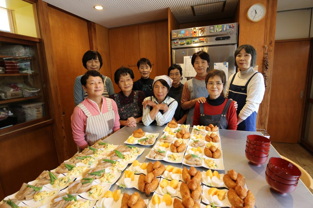 お彼岸等の年中行事は全て地区の当番制で“お斎”を手作り